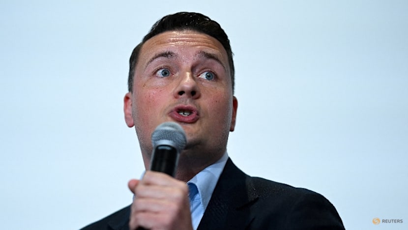 UK's ex-health minister Streeting says will run to replace PM Keir Starmer