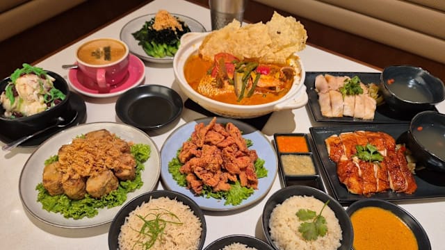 #sgdeals 连续9年获米其林必比登推介，中峇鲁海南鸡饭旗舰店推出限时$9.90鸡饭套餐