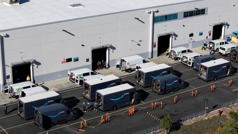 Amazon in discussions with USPS about future relationship