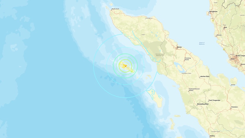 Indonesia residents rush outside as magnitude 6.6 quake hits