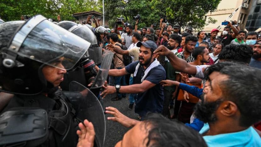 Sri Lanka kembali bergolak, ratusan bantah kenaikan cukai, tindakan keras Sri Lanka kembali bergolak, ratusan bantah kenaikan cukai, tindakan keras
