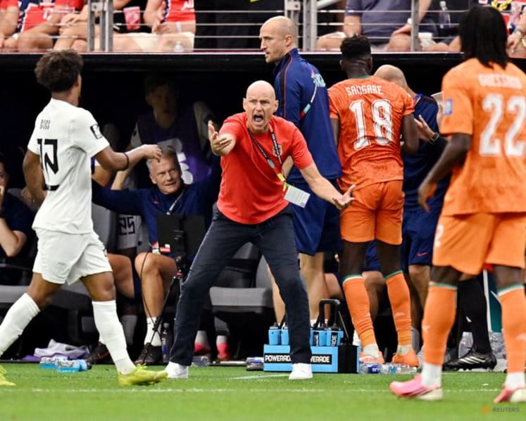 Solbakken endures sideline stress as Haaland steers Norway into World Cup last 16