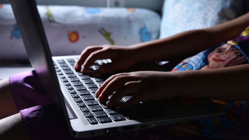 Firma media sosial boleh didenda, disekat di bawah Rang Undang-Undang baru untuk tangani kandungan online berbahaya Firma media sosial boleh didenda, disekat di bawah Rang Undang-Undang baru untuk tangani kandungan online berbahaya