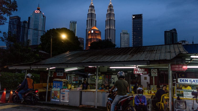 M'sia masuki 'fasa peralihan ke endemik' dengan pembukaan sempadan
