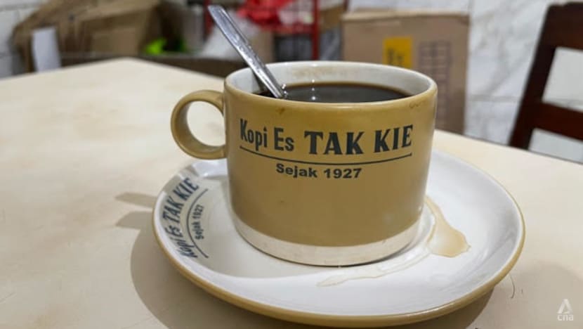 Keeping things simple: A coffee shop in Jakarta’s Chinatown and its 90-year-old success story