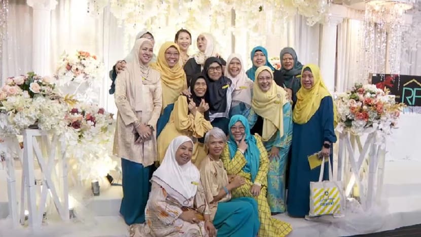 Riuh apabila 220 bekas srikandi Sekolah Perempuan Crescent bersua semula 