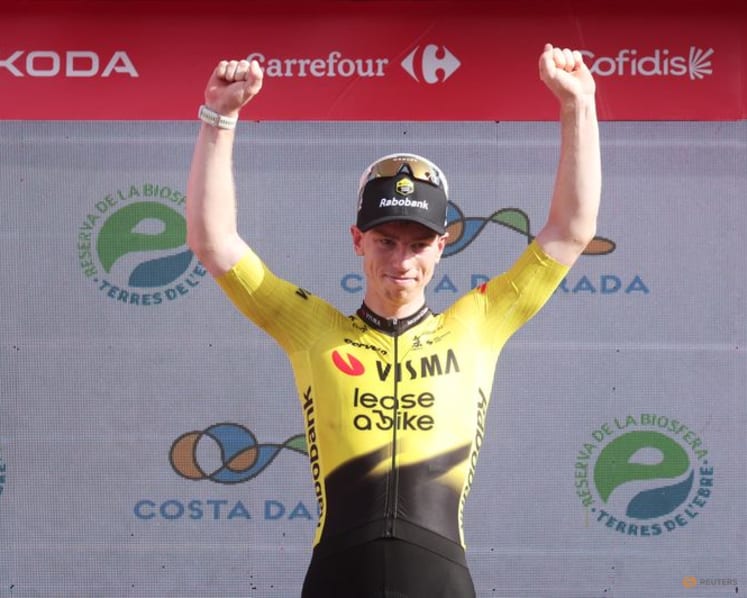 Brennan rules Seville sprint as Visma claim seventh Vuelta stage win