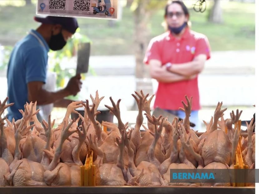Malaysian chicken industry players say export ban will hurt business; urge government to review price ceiling Malaysian chicken industry players say export ban will hurt business; urge government to review price ceiling
