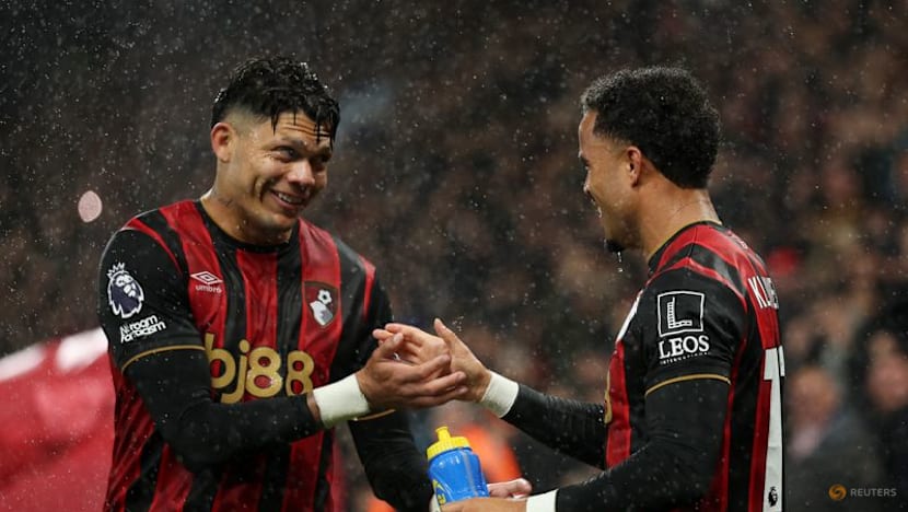 Semenyo and Kluivert stunners send Bournemouth second