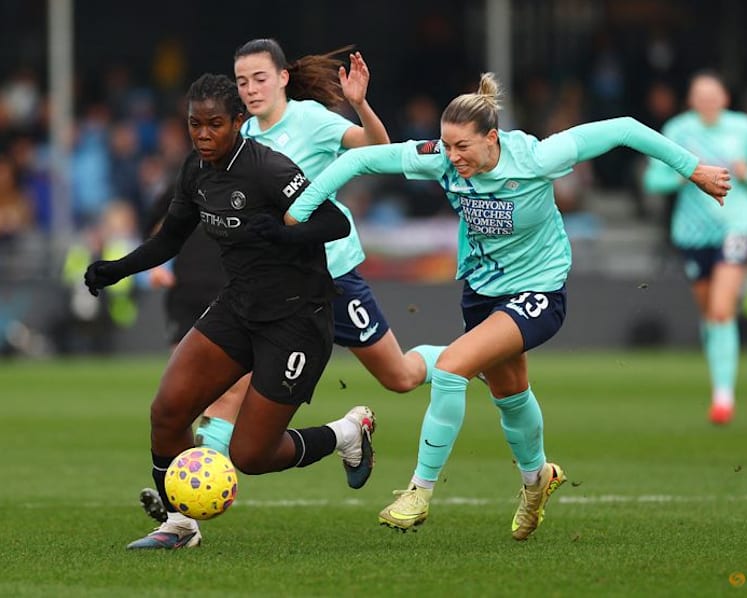 Man City go nine points clear in WSL after 2-1 win over London City