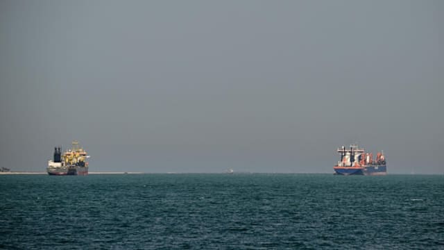 伊媒：伊朗允许一批中国船只通过霍峡