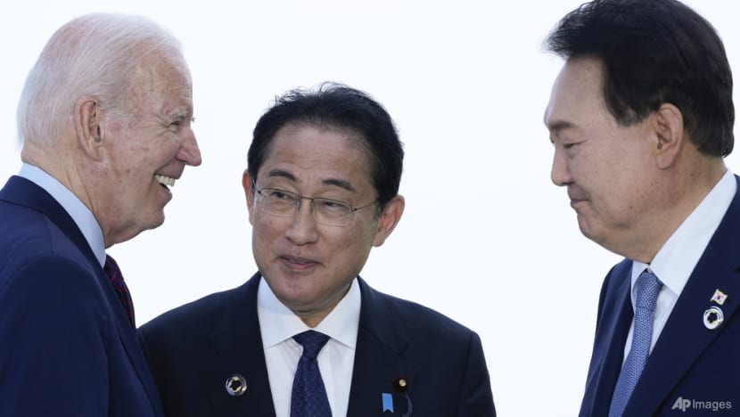 Japan, South Korea strengthen security ties amid signs of thawing relations long strained by wartime history Japan, South Korea strengthen security ties amid signs of thawing relations long strained by wartime history